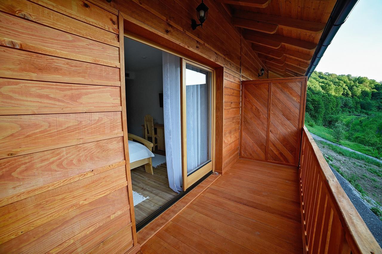 B&B Zlatna Nit 보산스카 크루파 외부 사진