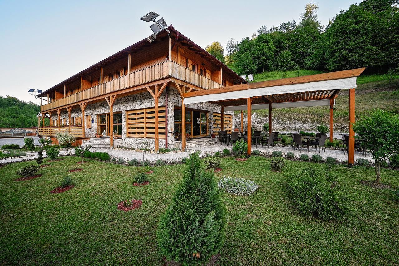 B&B Zlatna Nit 보산스카 크루파 외부 사진